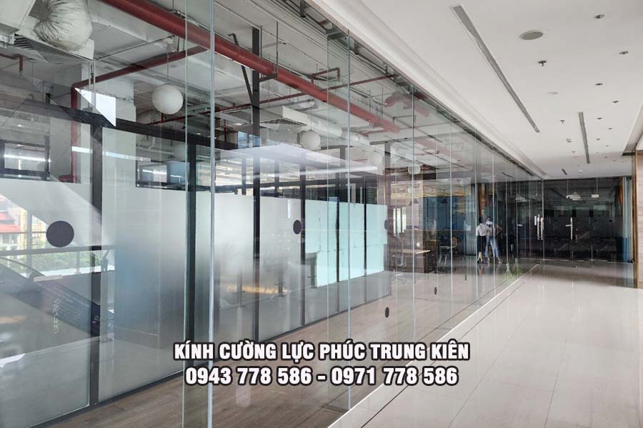 tuổi thọ kính cường lực
